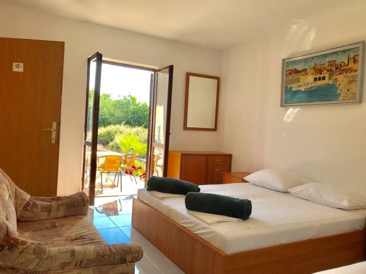 Apartmani Urlic Sreser Exterior foto
